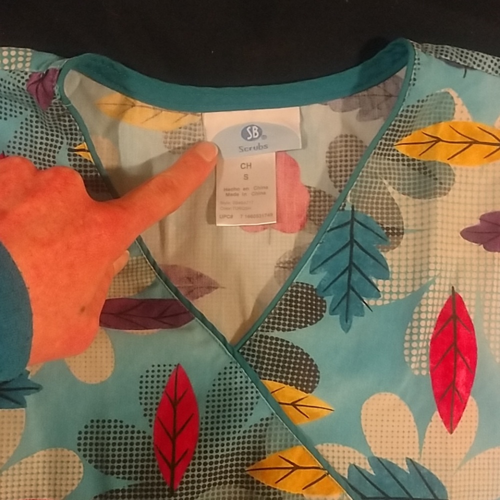 Scrub Top - Picture 3 of 3